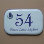Toponomastica Numeri Civici Maiolica.JPG